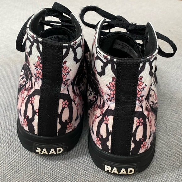 RAAD Shop brand, custom design hightops. Lightly worn, men’s size 11. - Picture 4 of 8